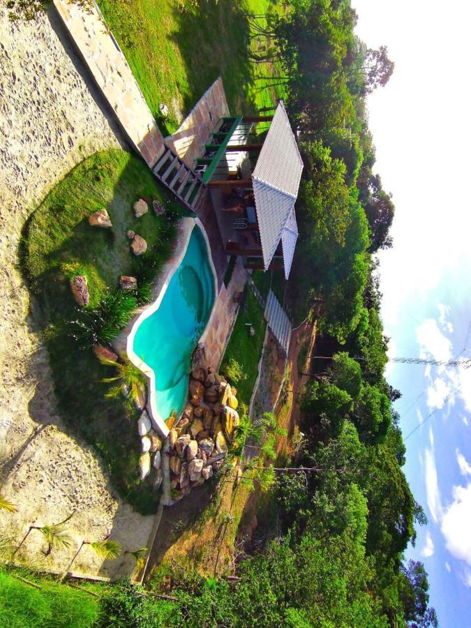 Chale Defronte Lagoa Na Serra Do Cipo Proximo A Cachoeira Grande, Cachoeira Do Pedrao E Cachoeira Veu Da Noiva 雅博蒂卡图巴斯 外观 照片